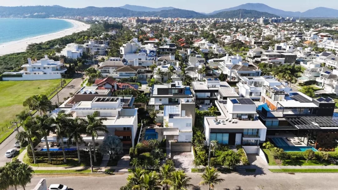 Luxury Houses in Florianópolis: The Complete 2026 Buyer's Guide